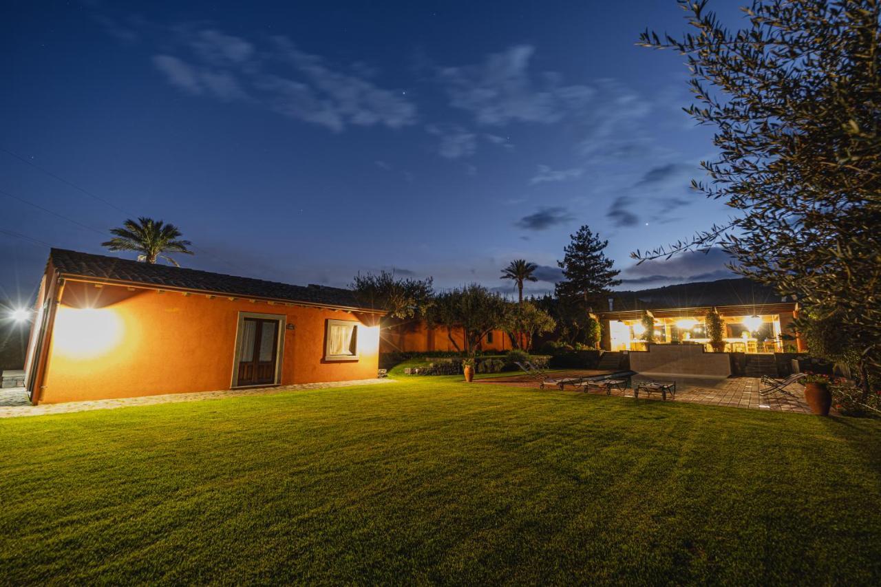 Villa Casa Arrigo Linguaglossa Exterior foto