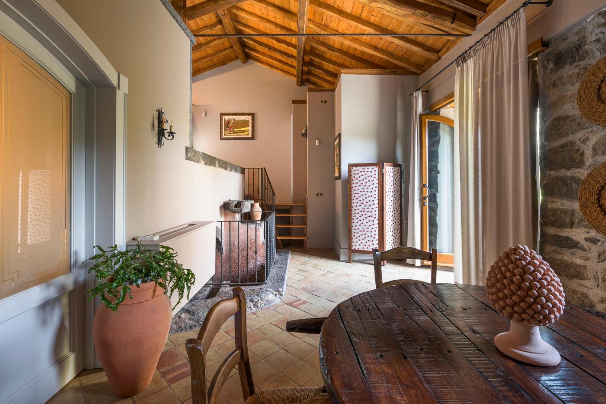 Villa Casa Arrigo Linguaglossa Exterior foto